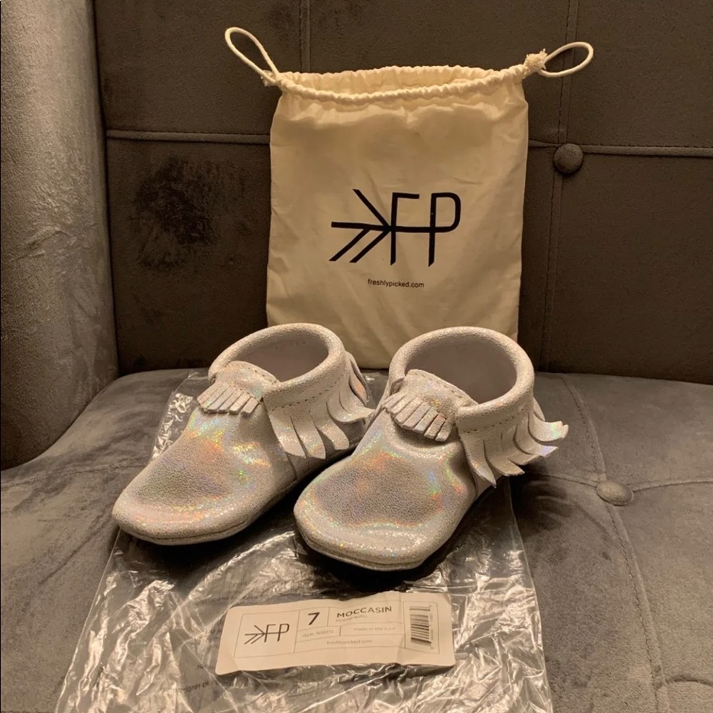 BRAND NEW FRESHLY PICKED HOLOGRAPHIC MOCCASIN